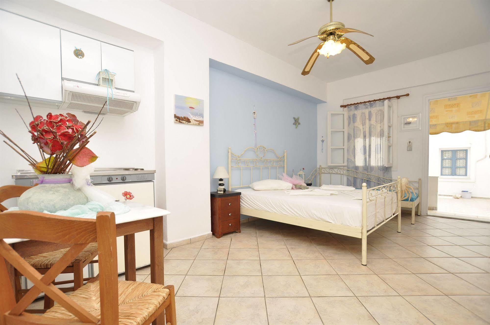 Manos Apartments Mégas Yialós-Nítes 외부 사진